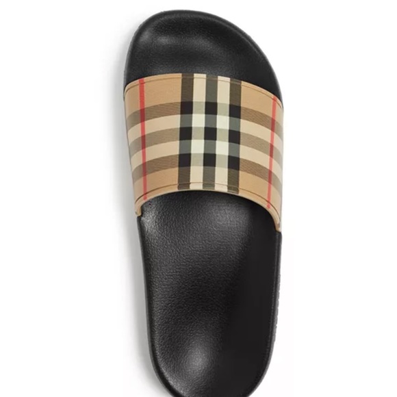 Burberry - Picture 5 of 6